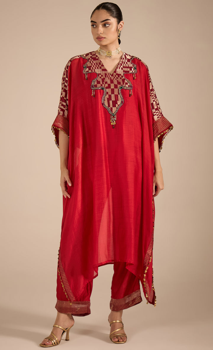 Baithak: Red Jewel Yok Kaftan