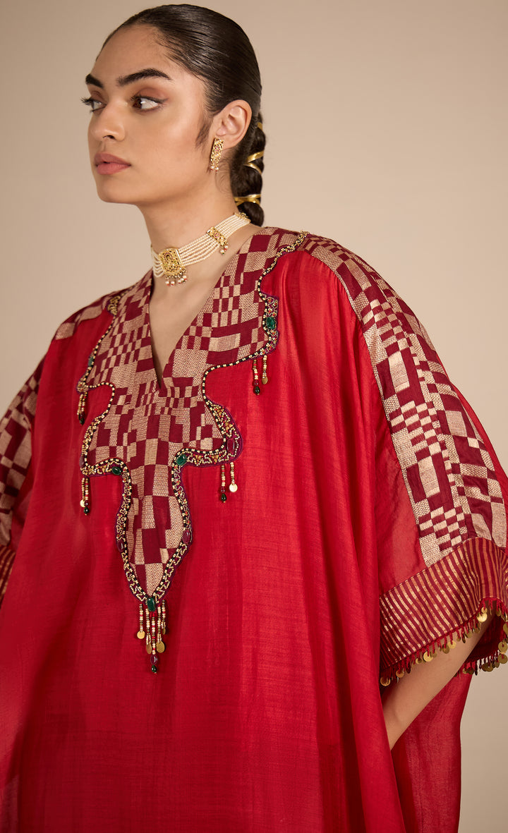 Baithak: Red Jewel Yok Kaftan
