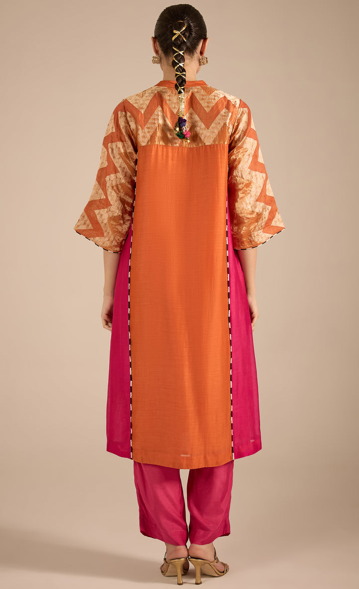BAITHAK: Chevron Orange and Pink Kurta Set