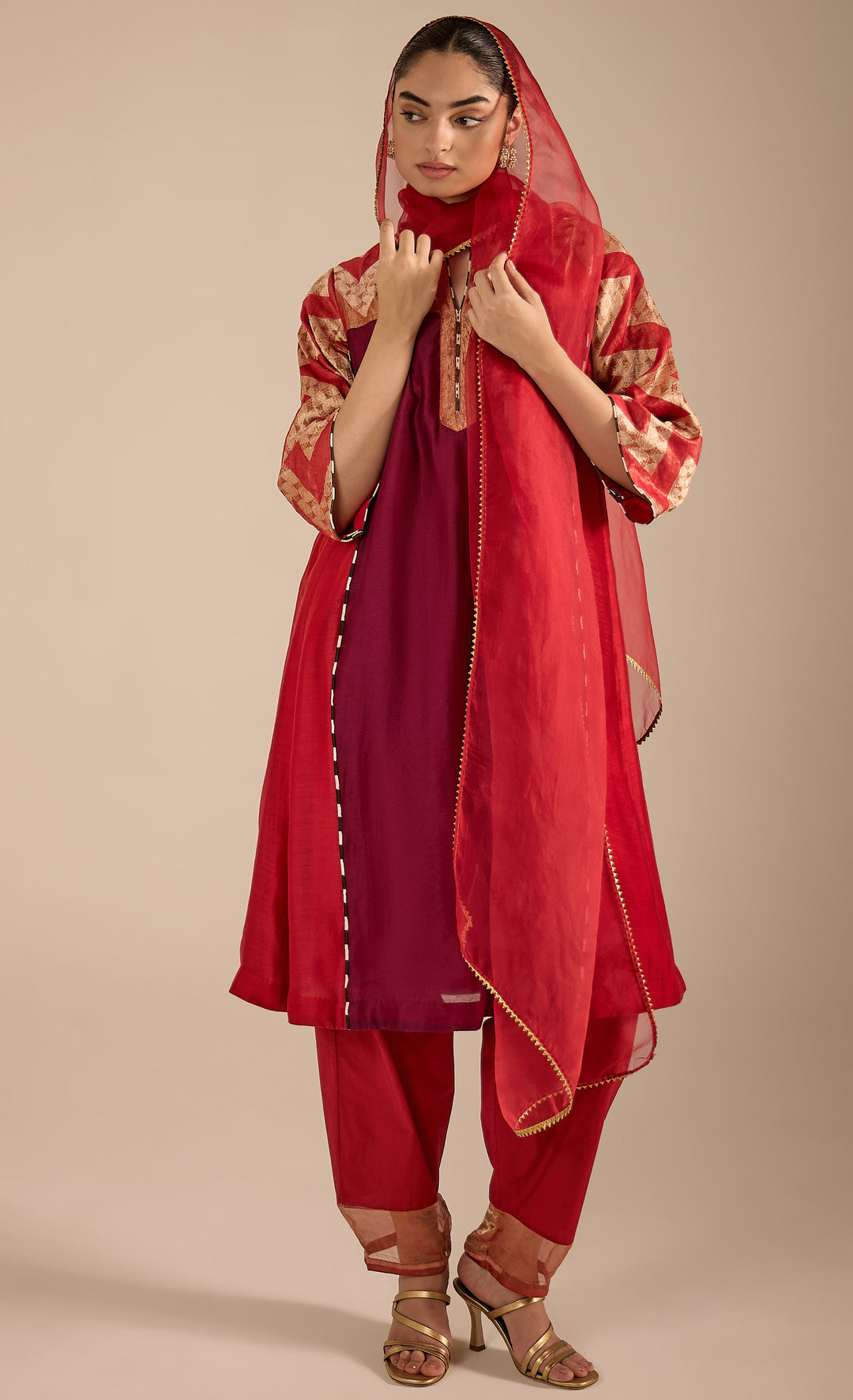 BAITHAK: Red Organza Dupatta