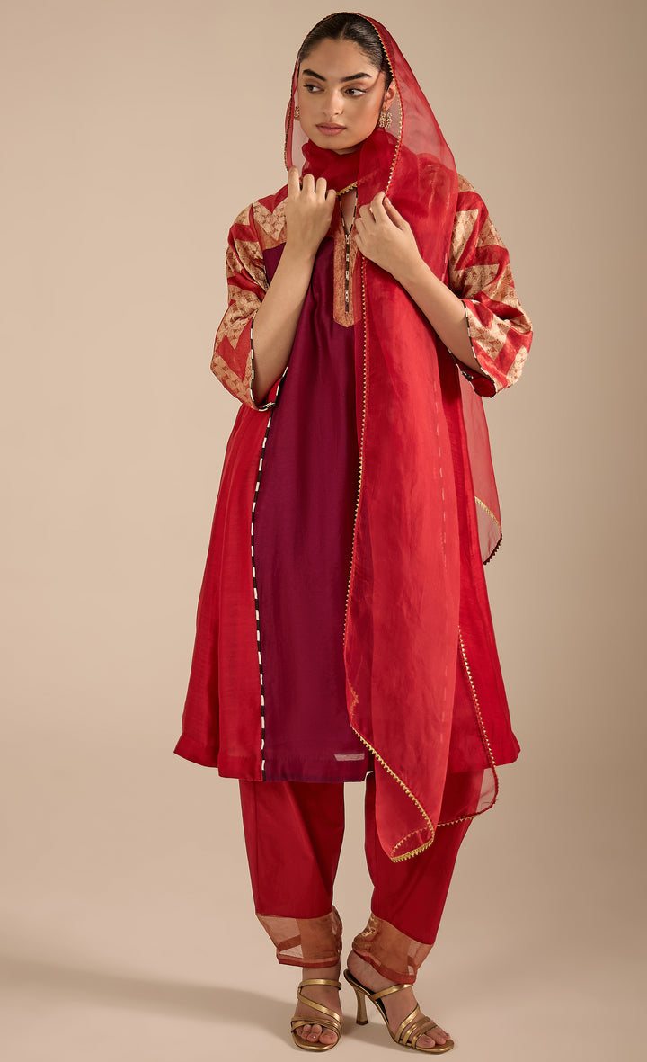 BAITHAK: Chevron Red and Purple Kurta Set