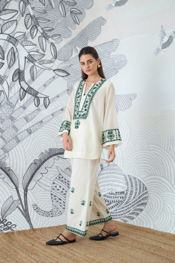 GREEN YOKE EMBROIDERY SHORT TUNIC WITH PANTS