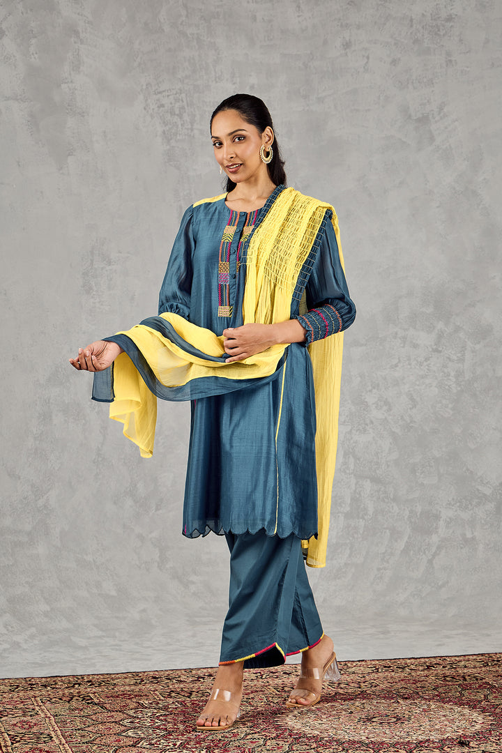OLIVE YELLOW WITH BLUE BORDER SMOCKING DUPATTA