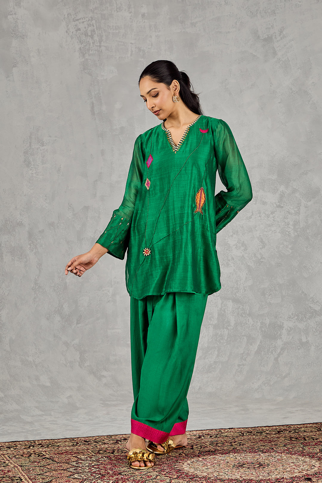 GREEN FISH PATCH EMBROIDERY SHORT TUNIC SET