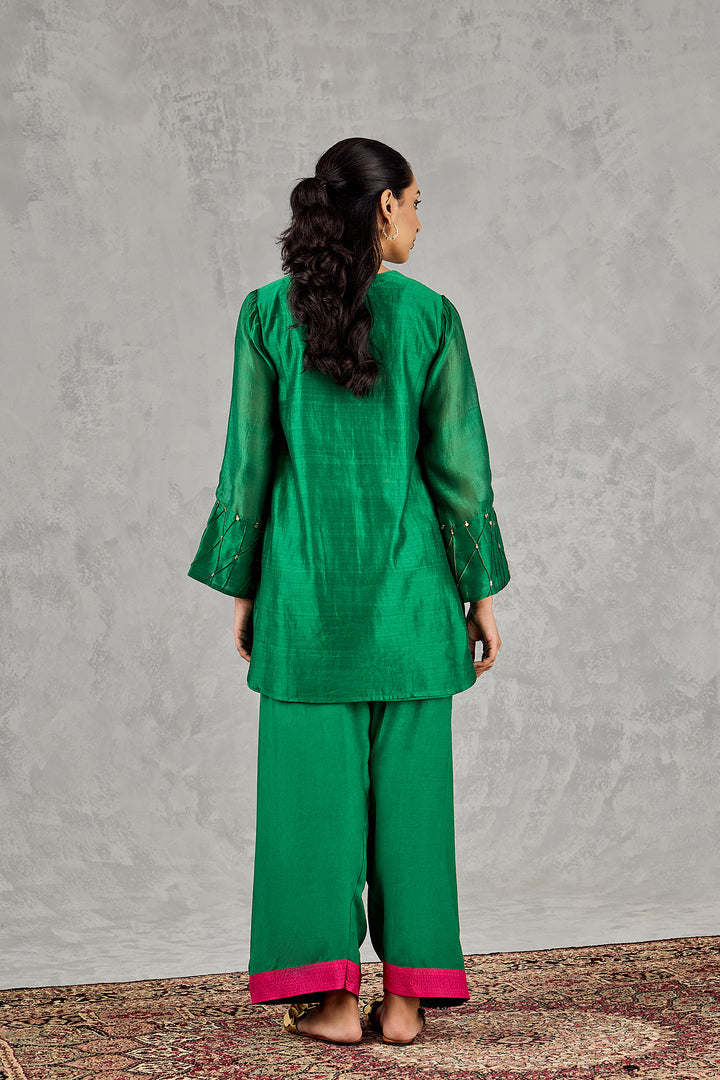 GREEN FISH PATCH EMBROIDERY SHORT TUNIC SET