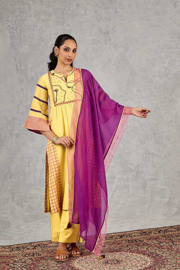 OLIVE YELLOW LONG ABSTRACT YOKE KURTA SET