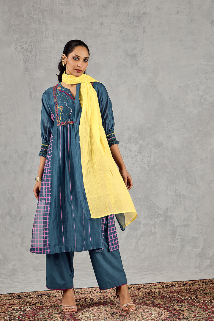 OLIVE YELLOW WITH BLUE BORDER SMOCKING DUPATTA