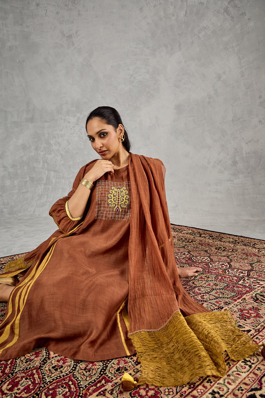 BROWN TREE EMBROIDERY KURTA SET