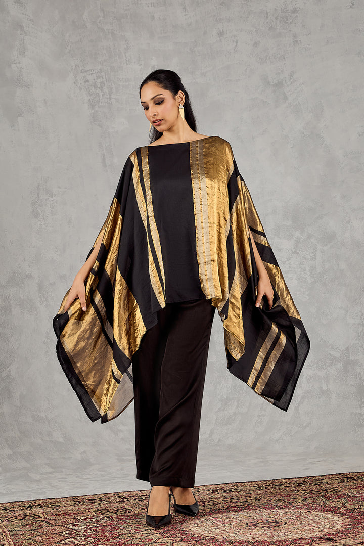 BLACK ASYMMETRICAL CAPE SET