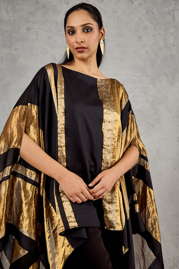 BLACK ASYMMETRICAL CAPE SET