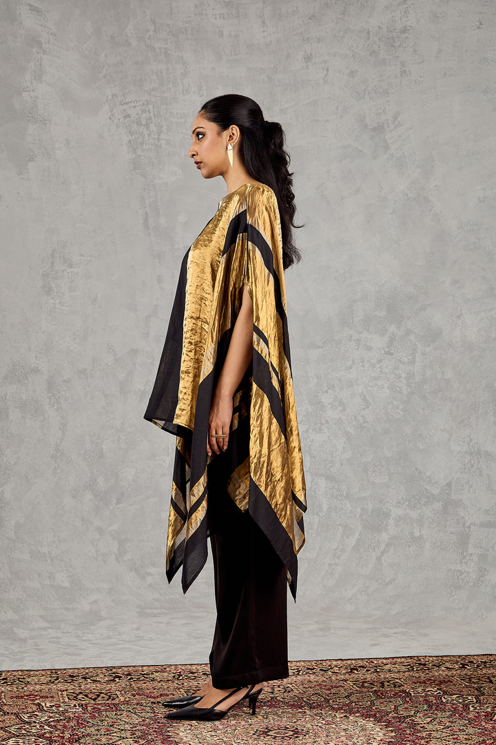 BLACK ASYMMETRICAL CAPE SET