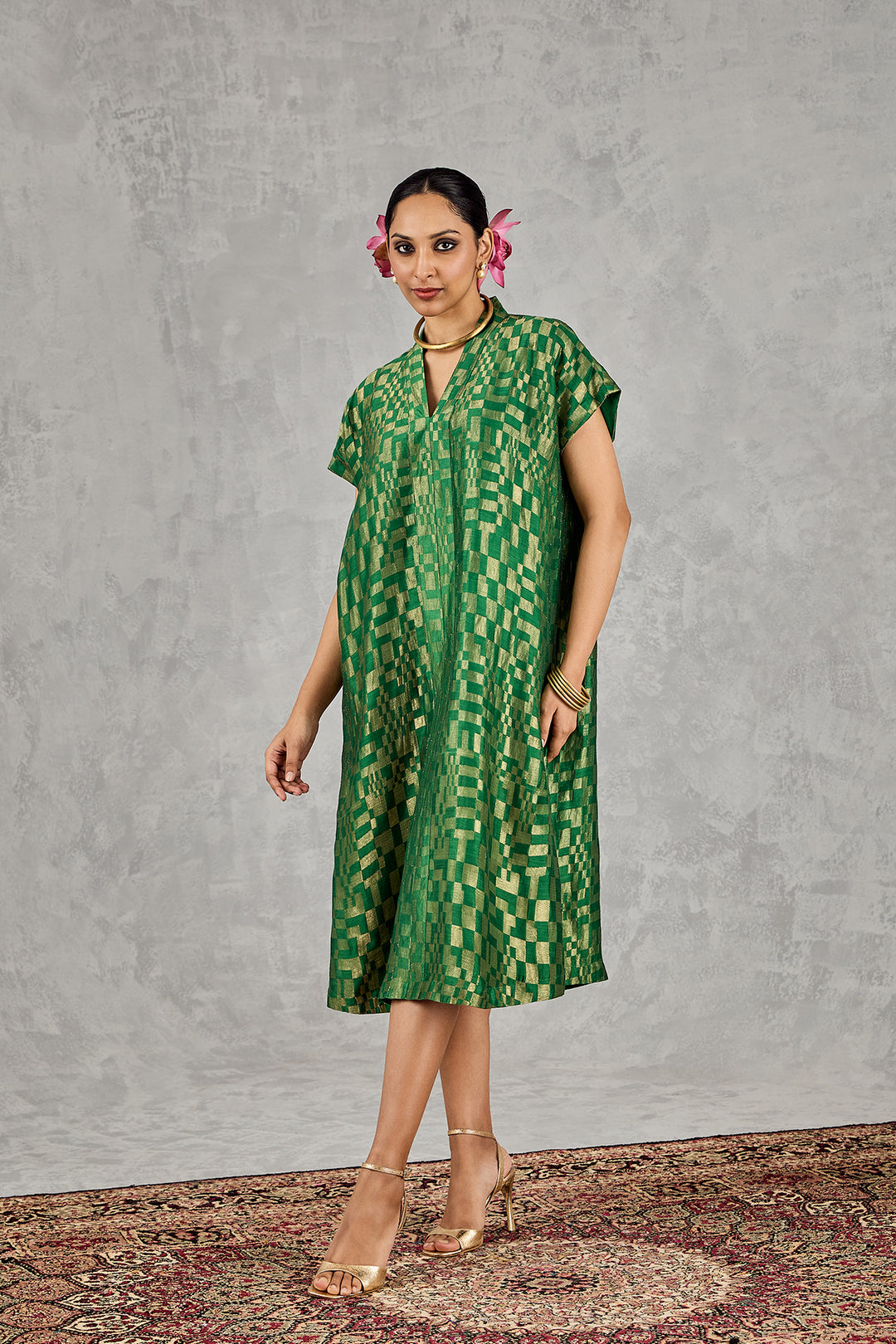 GREEN CHECK V-NECK LONG DRESS