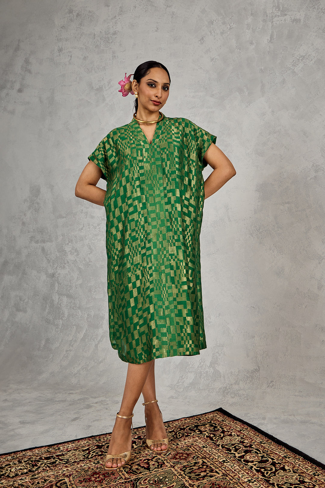 GREEN CHECK V-NECK LONG DRESS