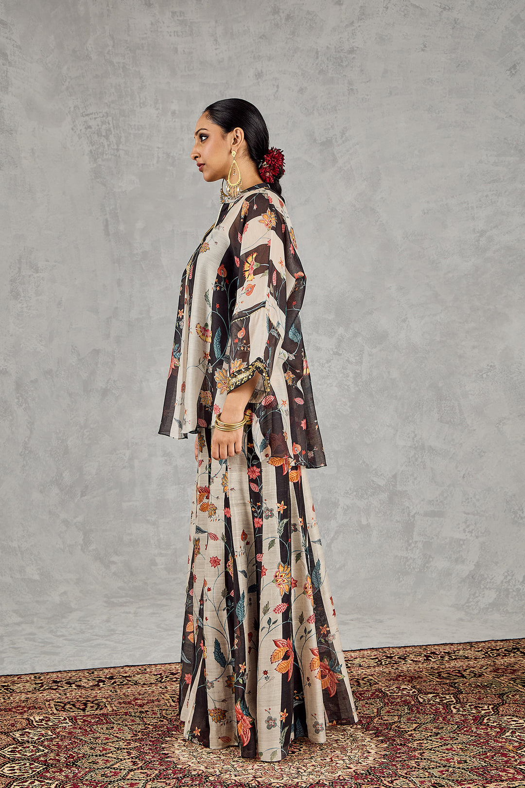 BLACK AND WHITE CHINTZ NAMAH TUNIC SET