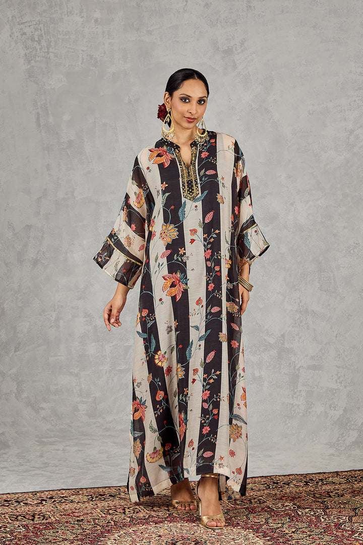 BLACK AND WHITE CHINTZ KAFTAN