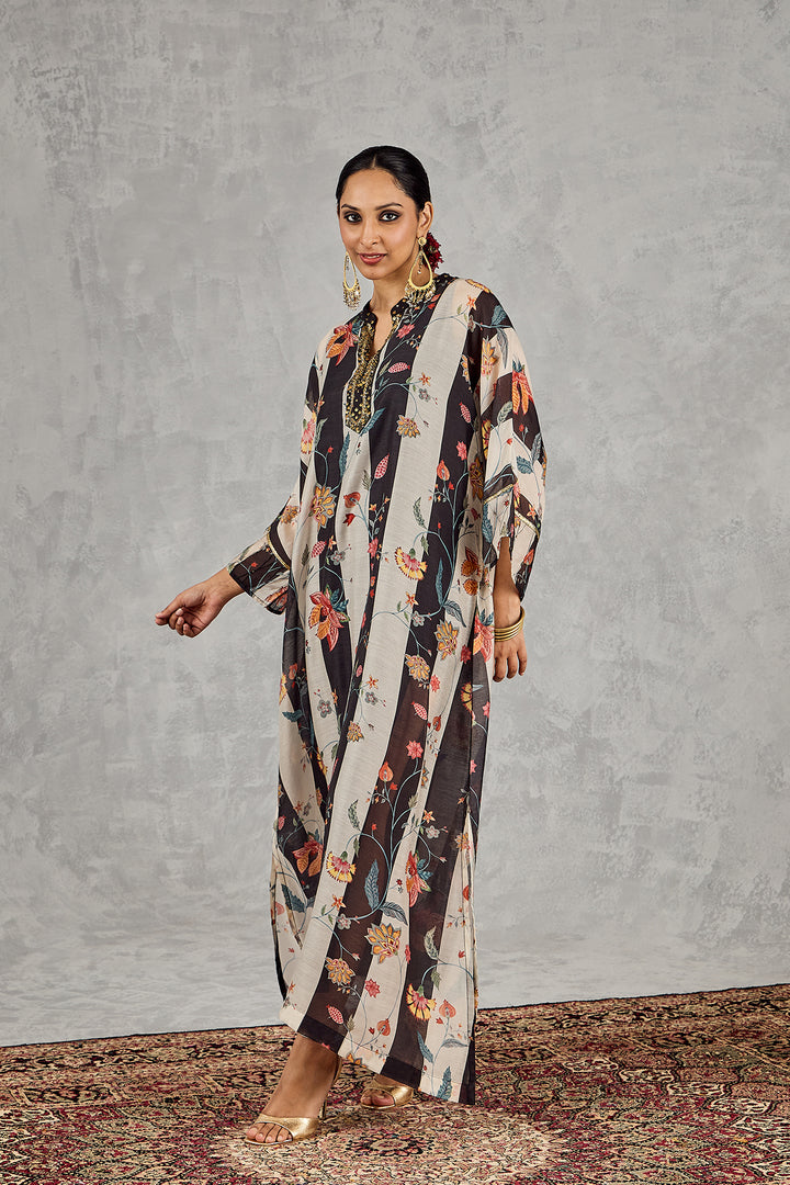 BLACK AND WHITE CHINTZ KAFTAN