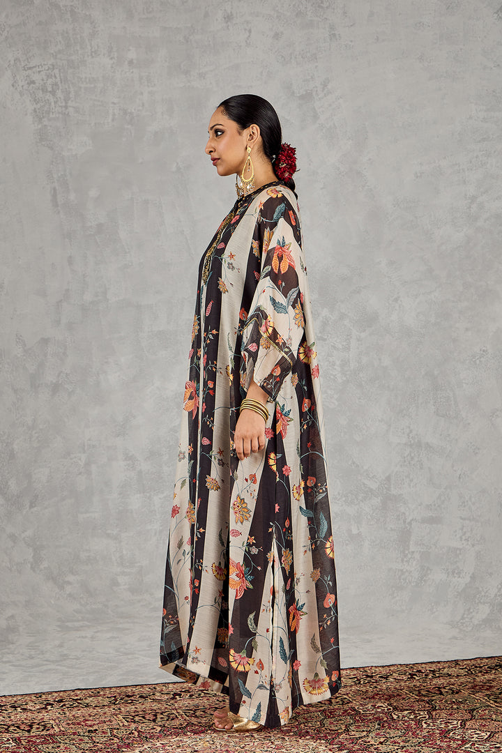 BLACK AND WHITE CHINTZ KAFTAN