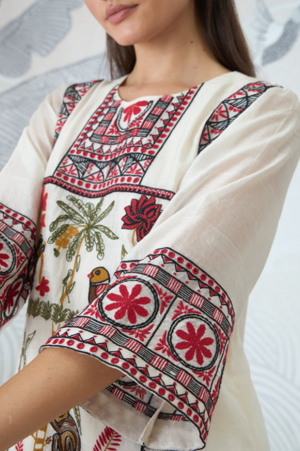 IVORY EMBROIDERY KURTA
