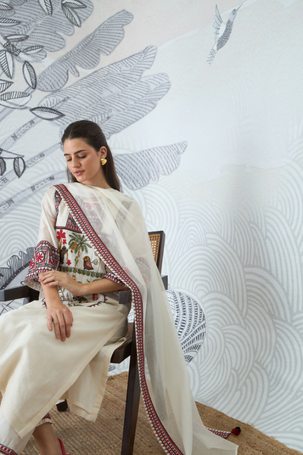 IVORY EMBROIDERY DUPATTA