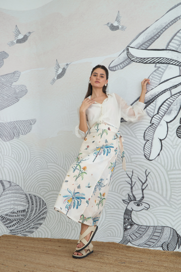 WHITE SHIRT WITH JUNGLE WRAP SKIRT