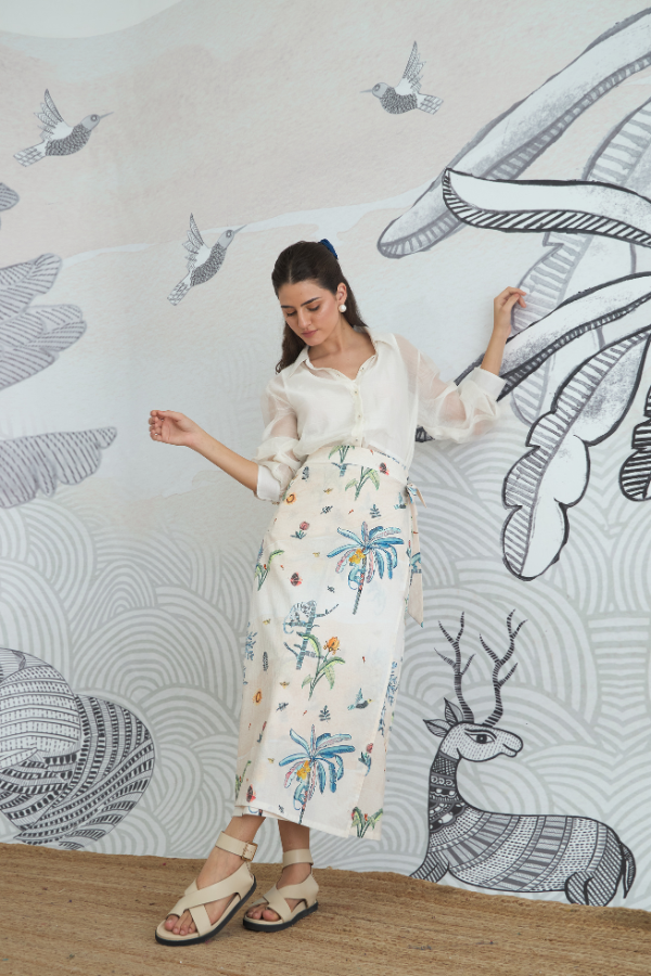 WHITE SHIRT WITH JUNGLE WRAP SKIRT