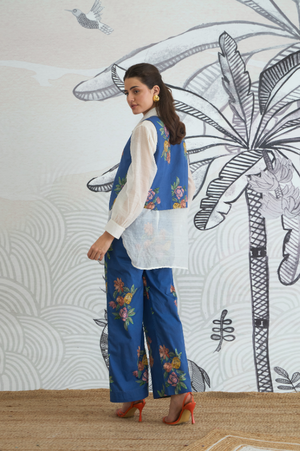 BLUE FLOWER WAISTCOAT
