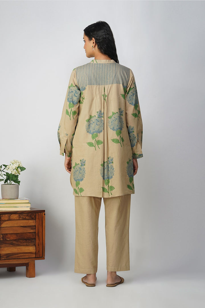 Blue Hydrangea Tunic With Plain Pants