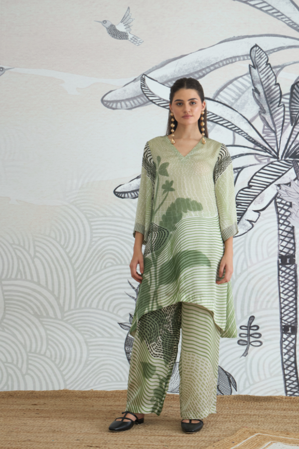 GREEN TEXTURE HIGH LOW TUNIC TOP