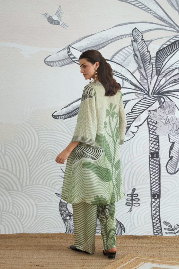 GREEN TEXTURE HIGH LOW TUNIC TOP