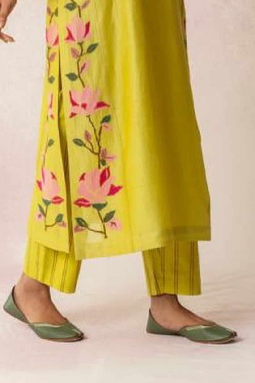 BAHAAR OLIVE FLORAL KALI KURTA SET