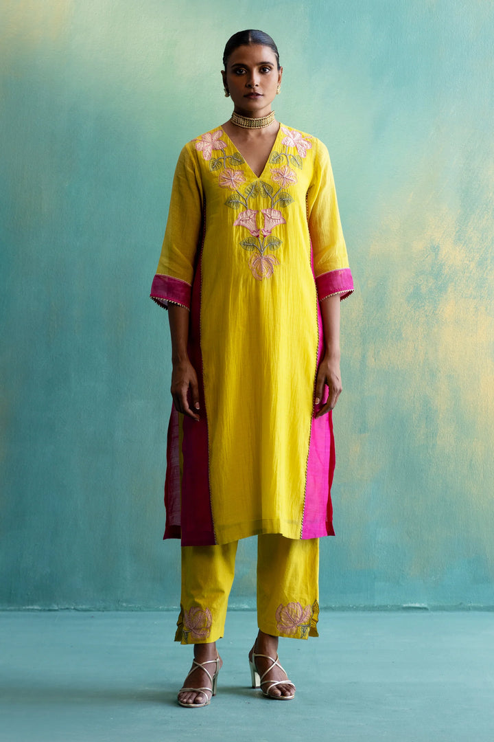 Dil-kash Yellow and Pink colour block Chanderi v-neck Floral embroidery Kurta set