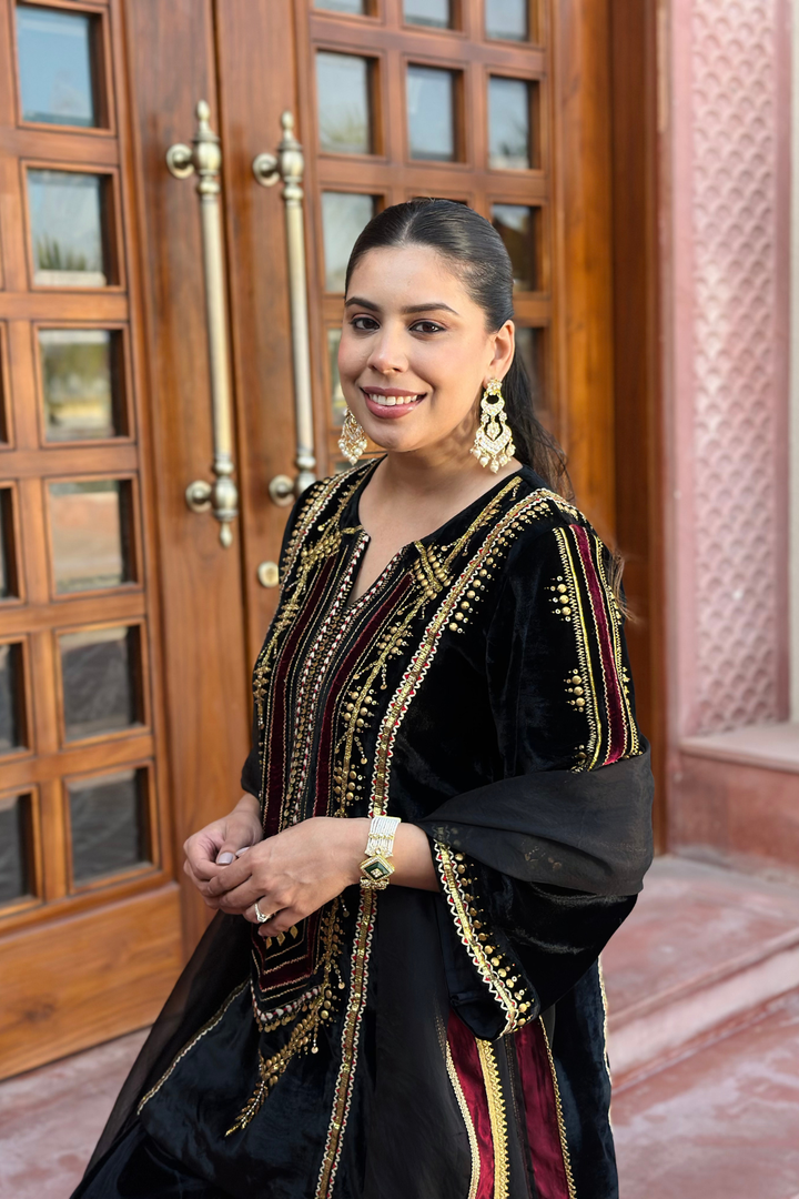 BLACK ORGANZA DUPATTA WITH RED BORDER