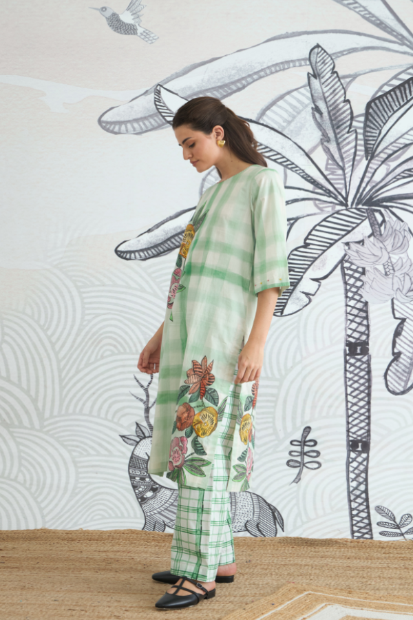 GREEN CHECK FLOWER PLACEMENT KURTA WITH GREEN CHECK PANTS