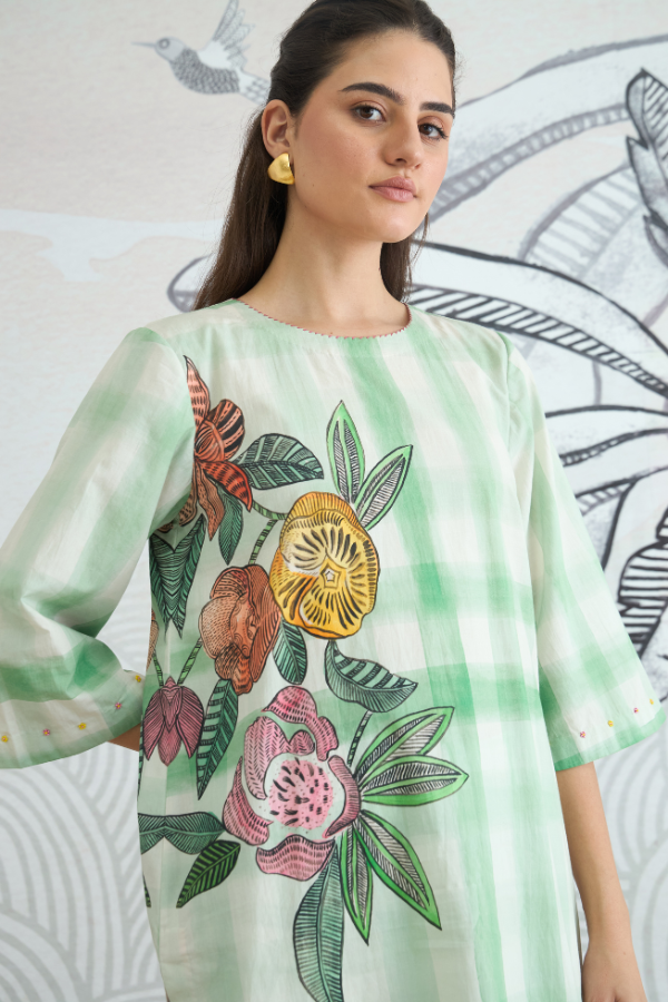 GREEN CHECK FLOWER PLACEMENT KURTA