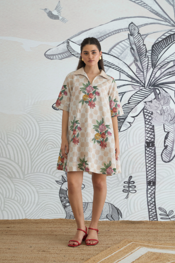 BEIGE CHECK FLOWER BOX PLEAT DRESS