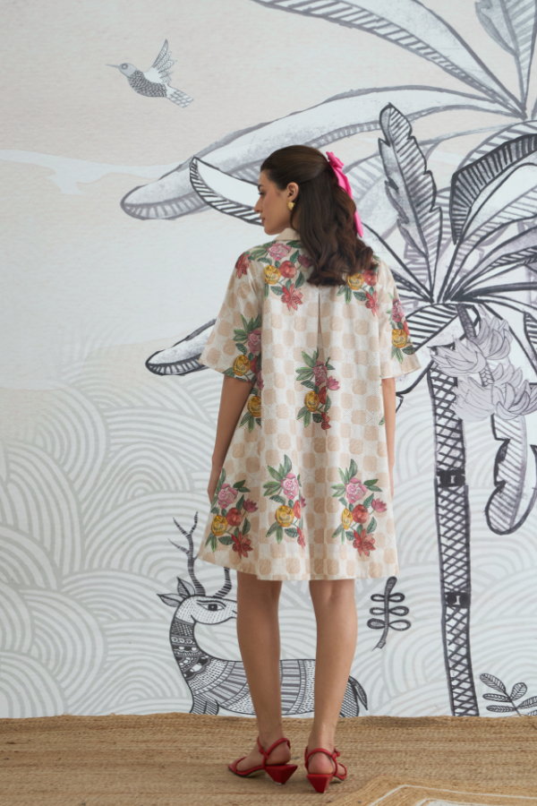 BEIGE CHECK FLOWER BOX PLEAT DRESS