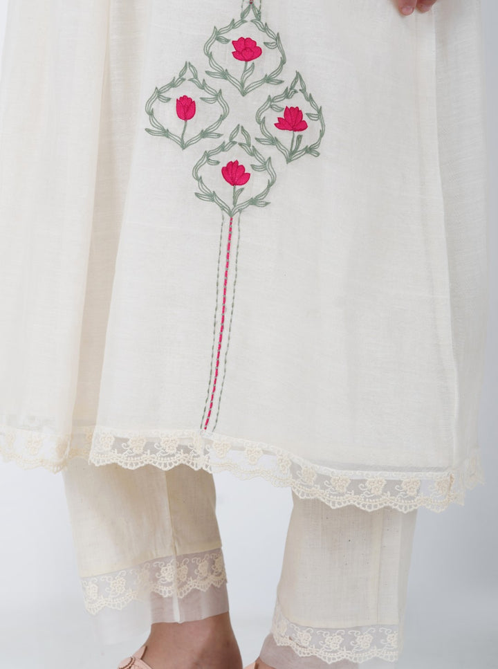 SAAWAN- CREAM CHANDERI SMOCKING WITH FLORAL EMBROIDERY KURTA SET