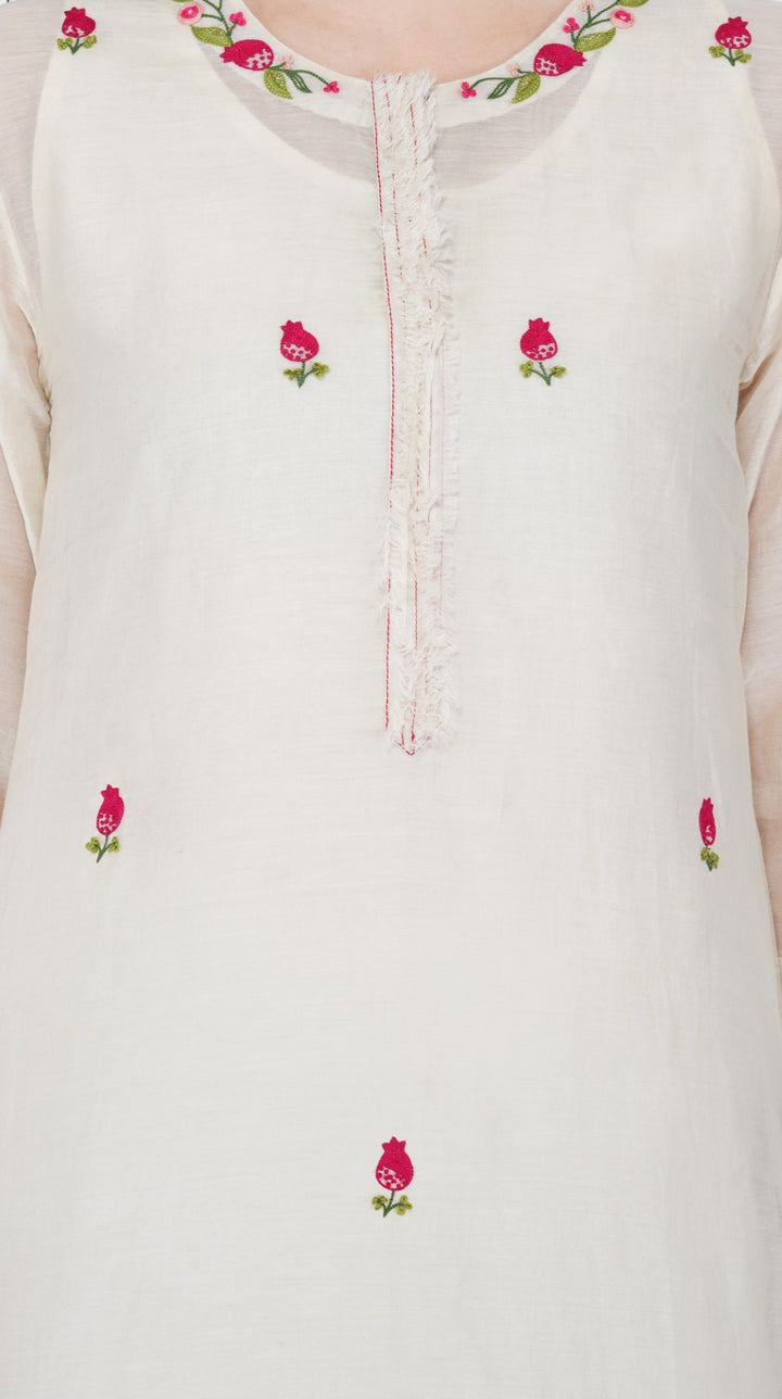SAAWAN- IVORY CHANDERI HAND EMBROIDERY KURTA SET