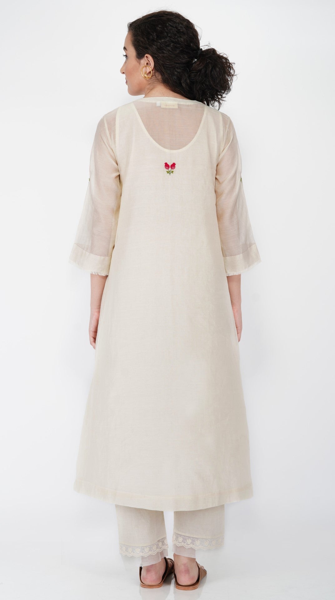 SAAWAN IVORY HAND EMBROIDERY FLORAL EMBROIDERY KURTA IN SOFT CHANDERI