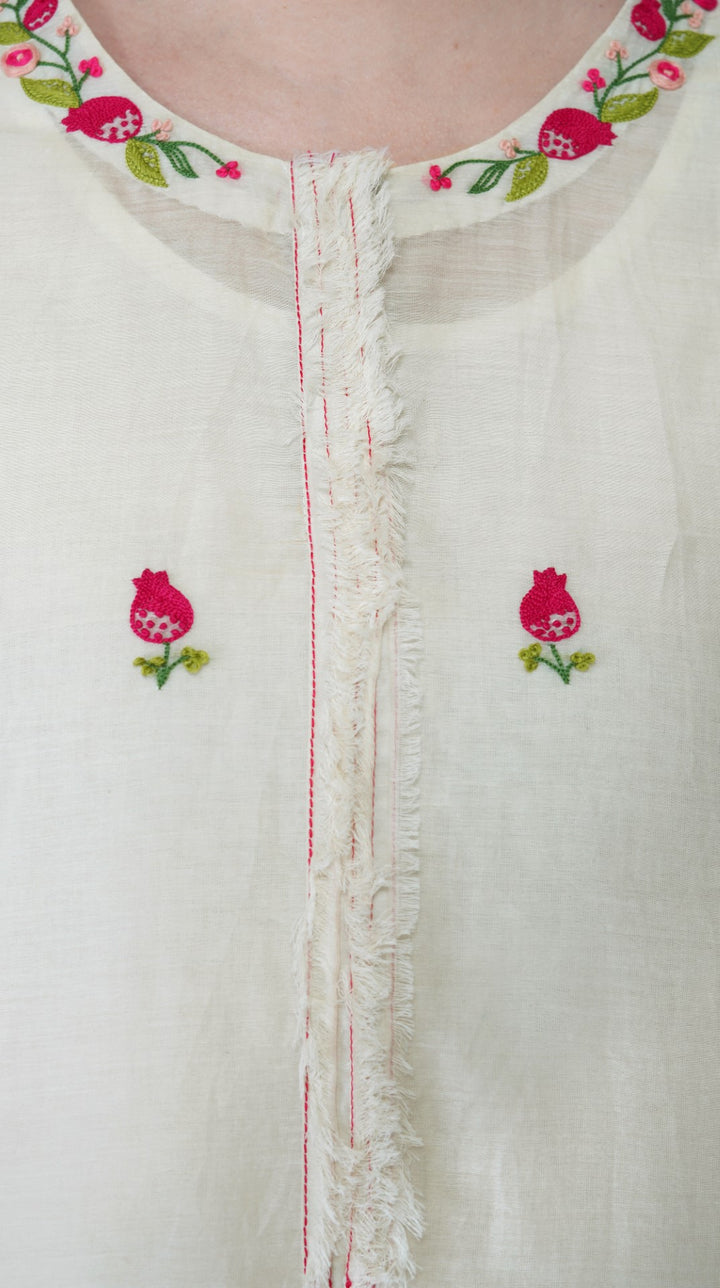 SAAWAN- IVORY CHANDERI HAND EMBROIDERY KURTA SET