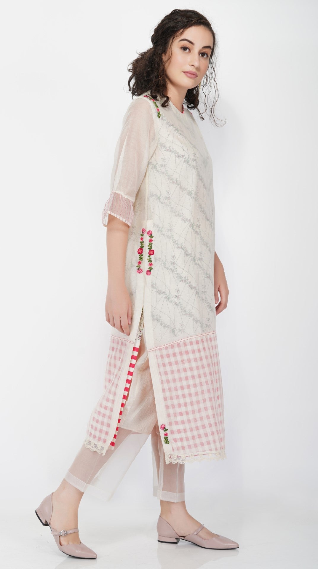SAAWAN POCKET EMBROIDERED KURTA WITH OFF WHITE COTTON SHEER ORGANZA STRAIGHT PANTS