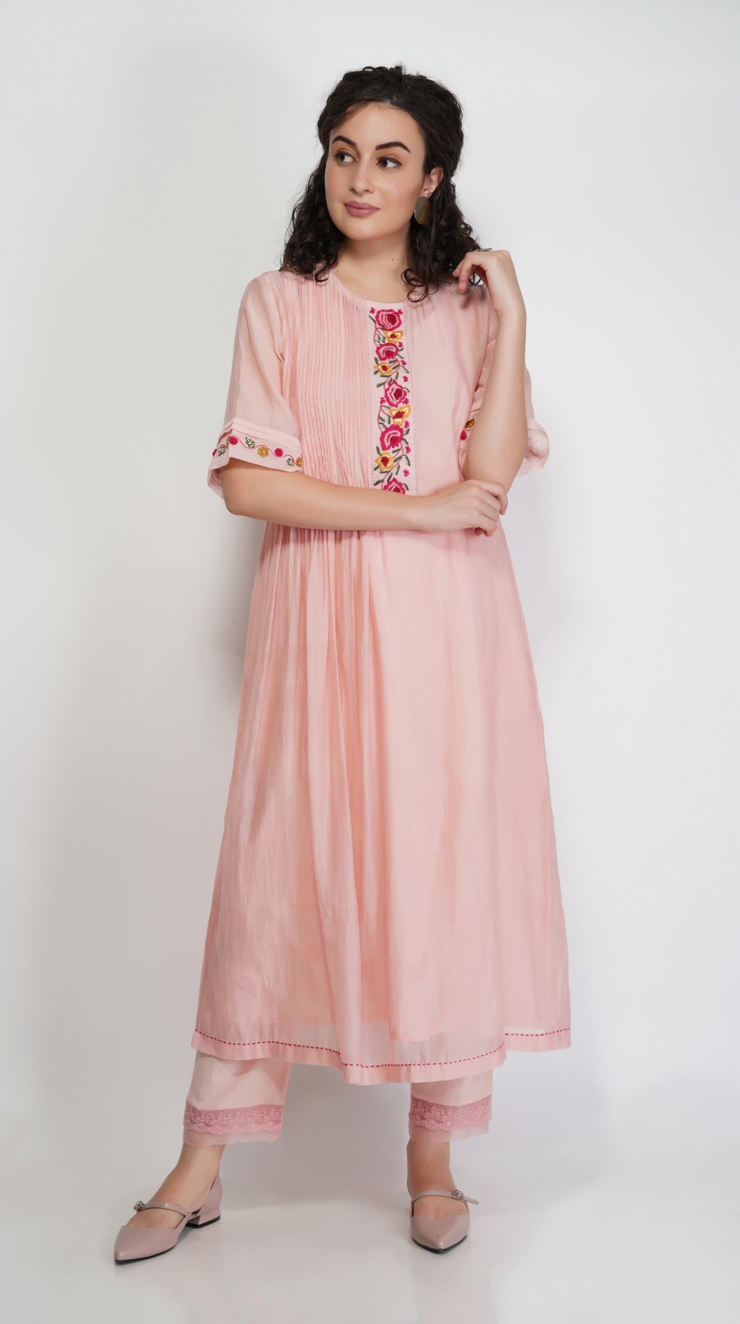 SAAWAN- BABY PINK CHANDERI FLORAL EMBROIDERY KURTA SET