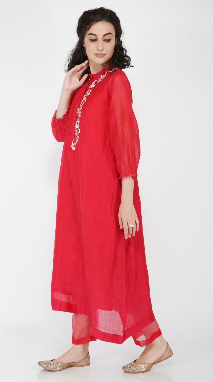 SAAWAN- RED CHANDERI FLOWER EMBROIDERY KURTA SET