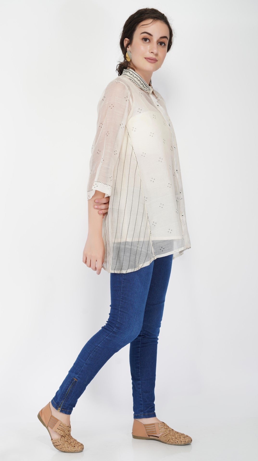 SAAWAN ASYMMETRIC SHIRT WITH EMBROIDERED COLLAR