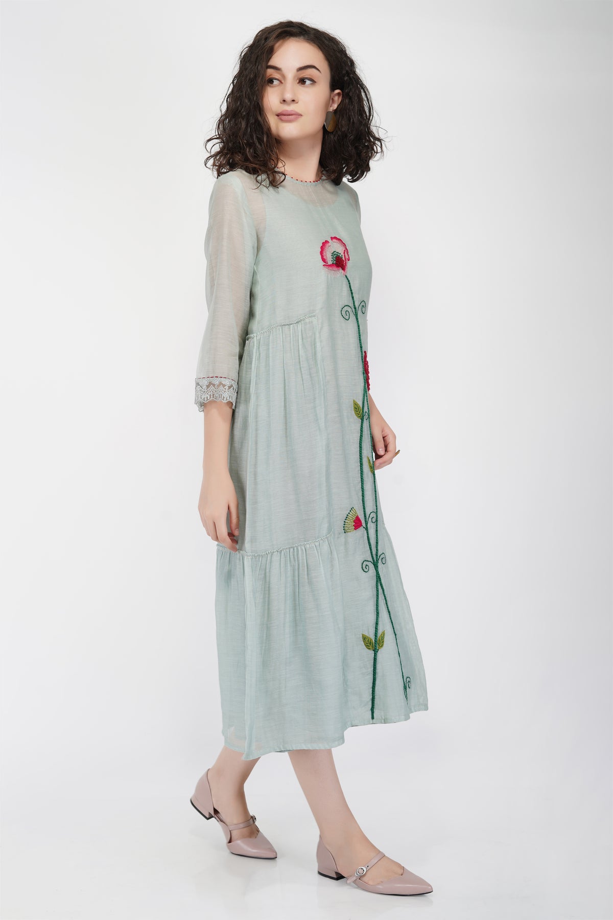 SAAWAN FLOWER TIER DRESS WITH KHADI ORGANZA PANTS