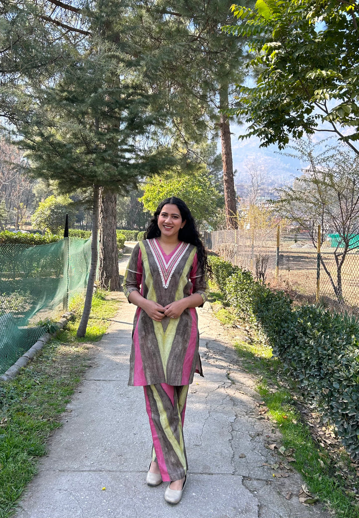 MULTICOLOUR V-NECK TUNIC KURTA SET