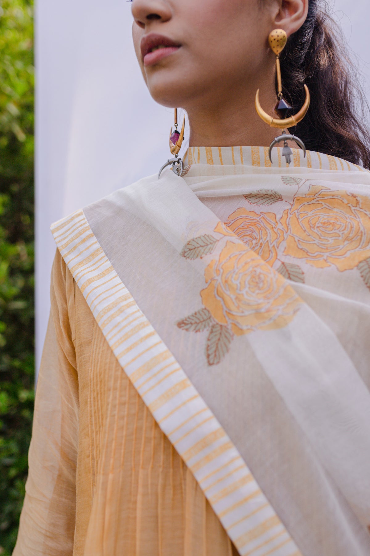 Bela Yellow mustard handloom chanderi pintuck kurta with printed pants and printed stole