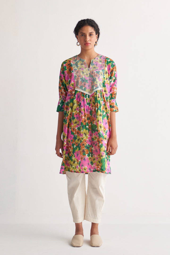 Multihued Gardenia Couching yoke Cape with Pintuck Pants