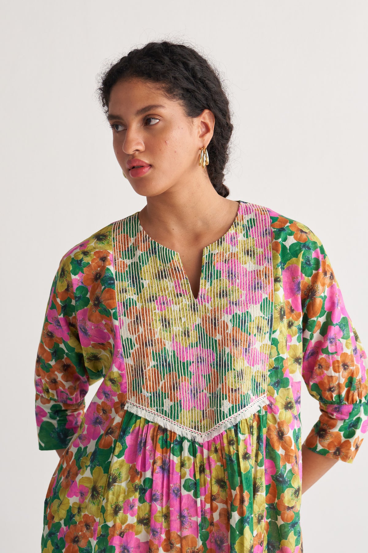 Multihued Gardenia Couching yoke Cape with Pintuck Pants