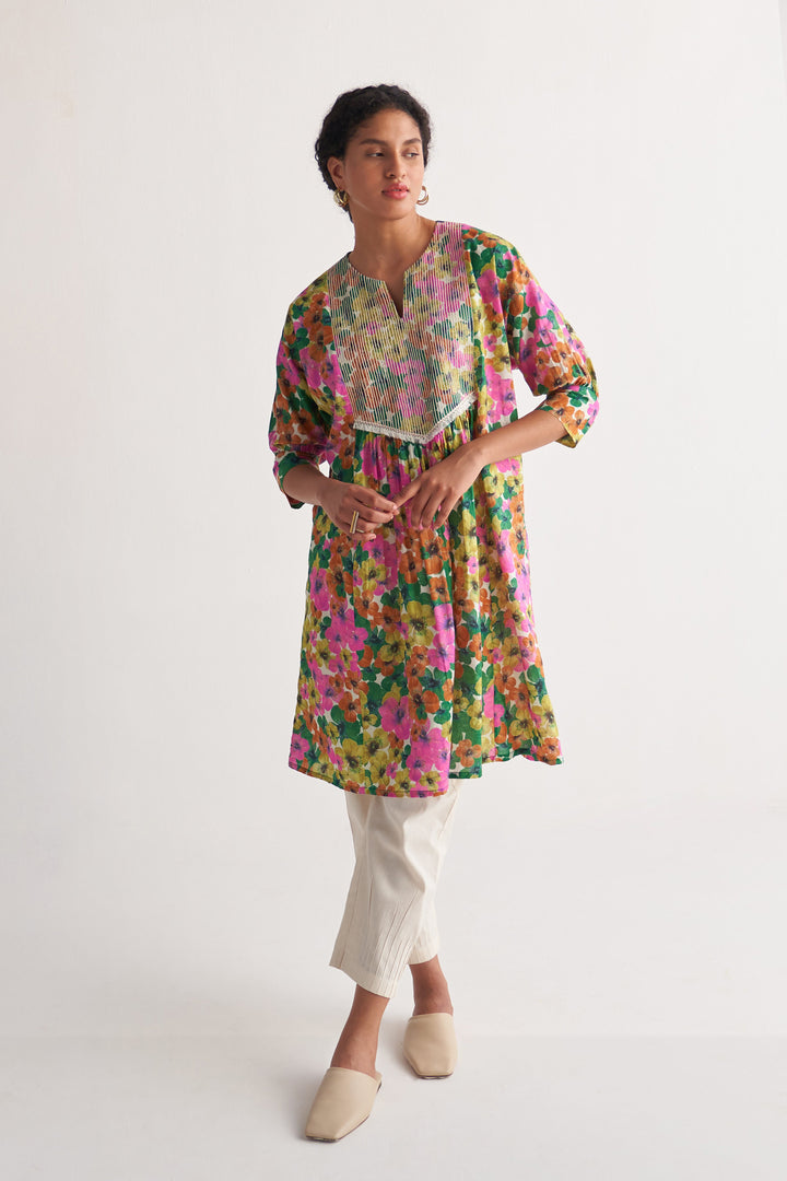 Multihued Gardenia Couching yoke Cape with Pintuck Pants